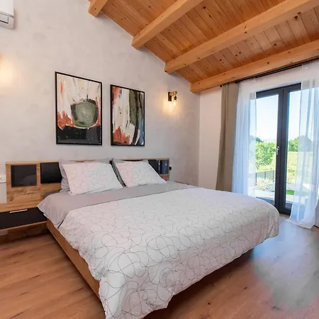 Zara Villa